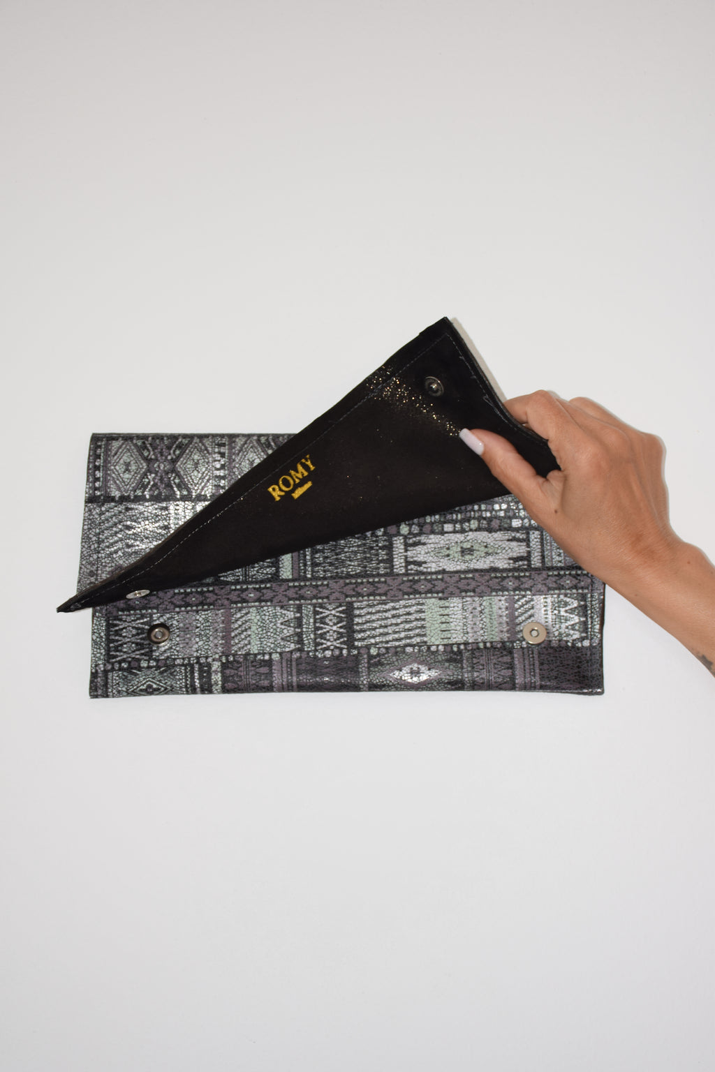Clutch tribal print