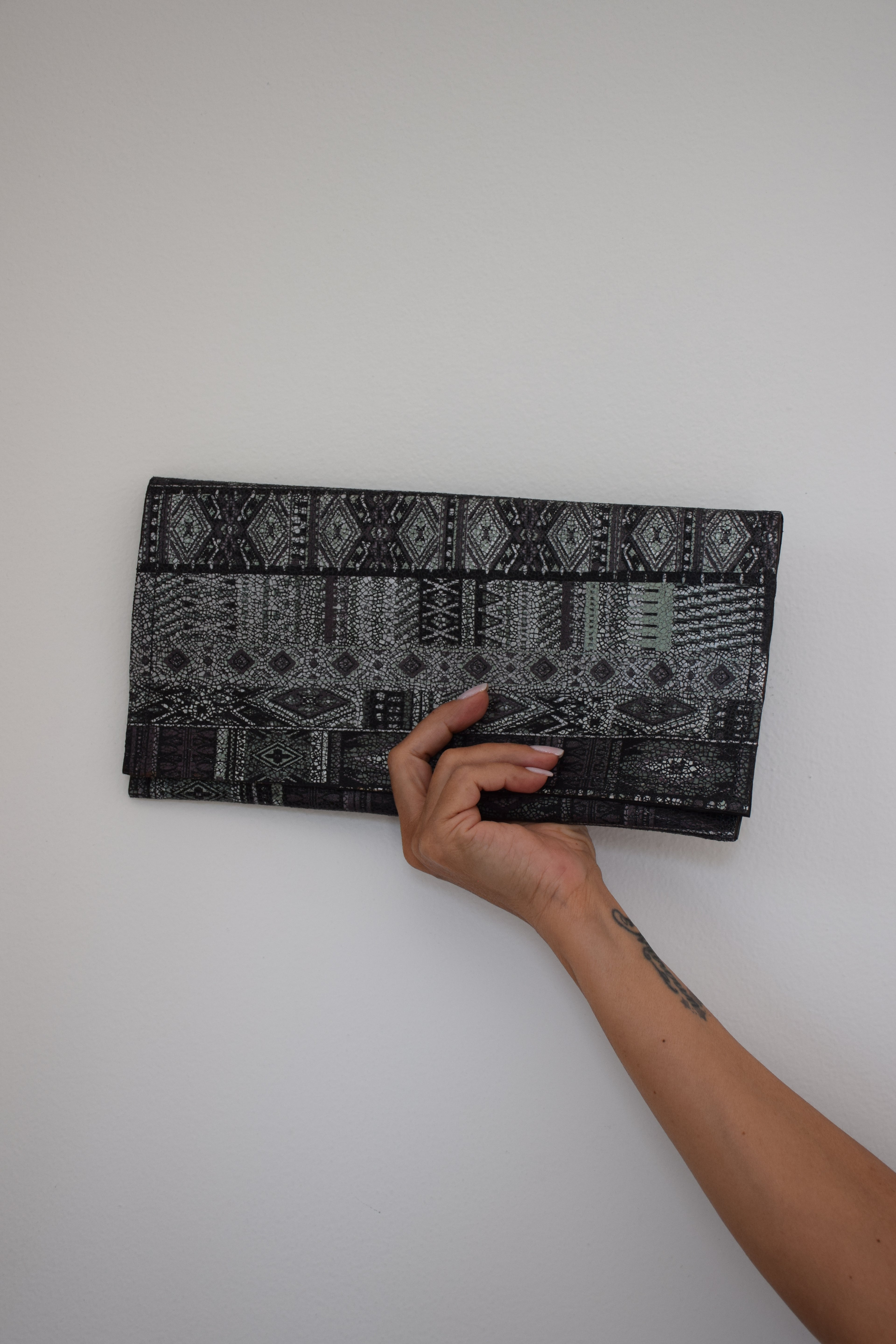 Clutch tribal