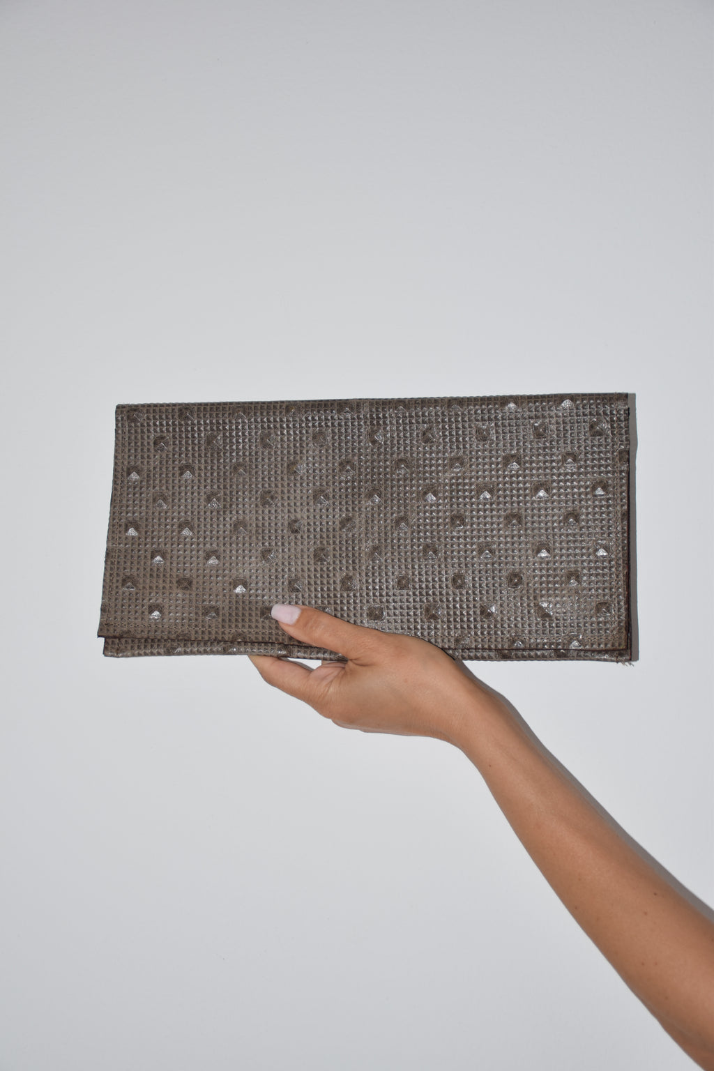Clutch con lavorazione