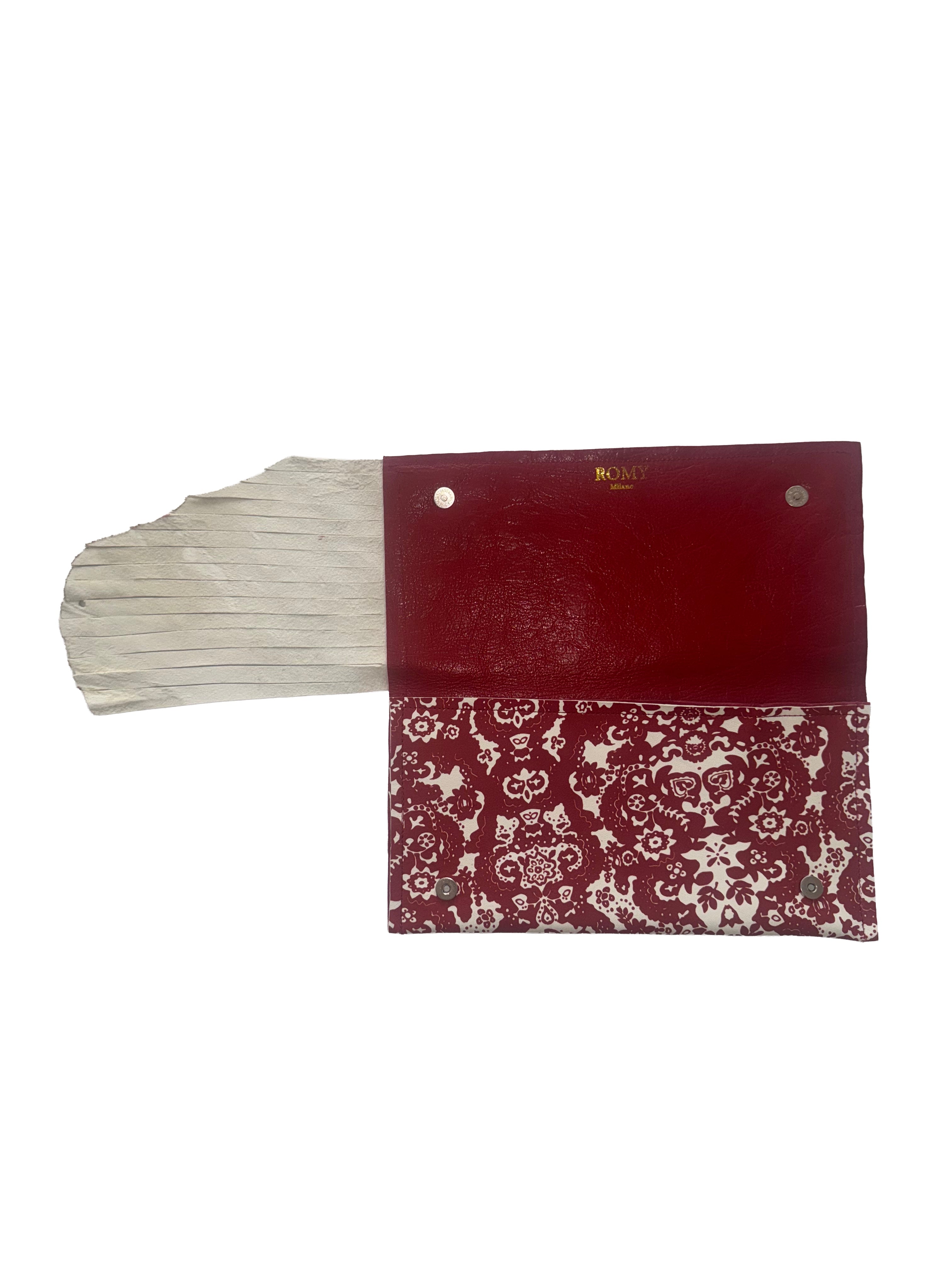 Clutch con frangie fantasia rosso e bianco